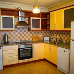Dores Aparthotel 4*