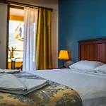 Dores Aparthotel 4*