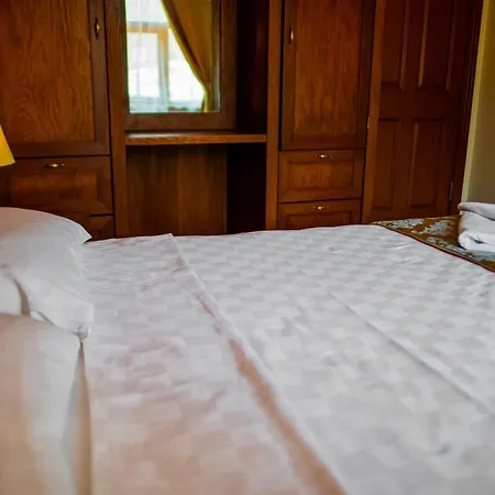 Dores Apartahotel 4*