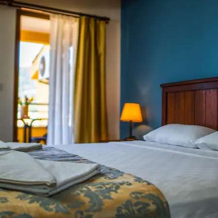 Dores Apartahotel 4*