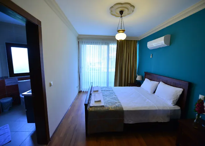 Dores Apartahotel 4*